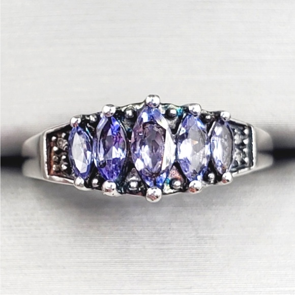 Genuine Marquise Tanzanite & Round Diamond 925 Sterling Silver Ring - Picture 1 of 7